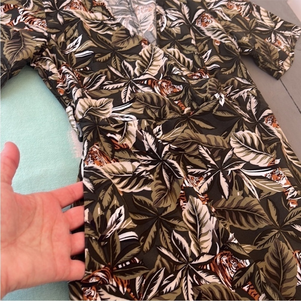 Banana Republic Tiger Leaf Wrap Midi Dress Asymmetrical Hem Petite 00 - Picture 7 of 14